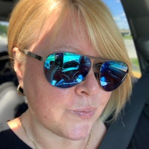 Meet your Posher, Jenifer